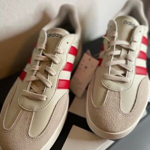adidas Men’s Cream and Red Retro Sneakers